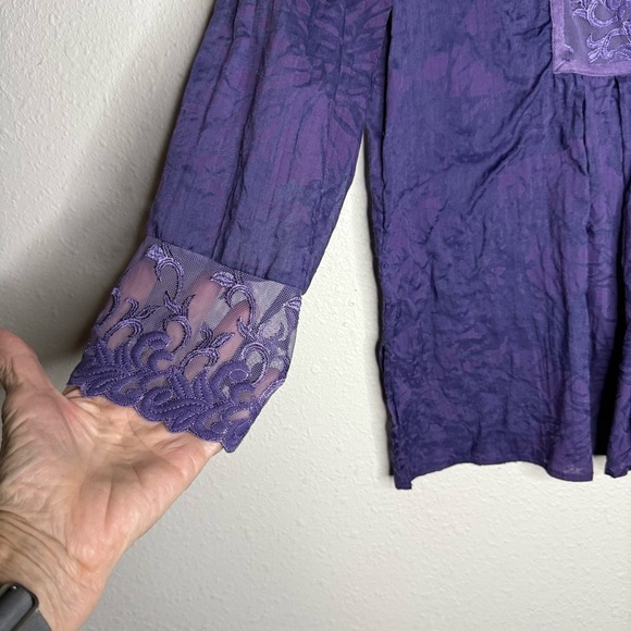 Coldwater Creek Lacy Crinkle Tunic Button Up Purple Blouse Women’s Size Medium - Picture 2 of 14